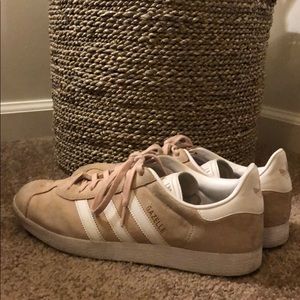 Adidas Gazelles - Pink Suede